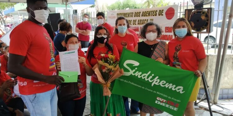 Professora Ângela Melo convida para “Dia Nacional pela aplicação do reajuste do Piso na carreira do Magistério”