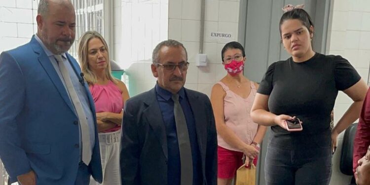 Comissão de Saúde visita UBS Geraldo Magela e encontra problemas