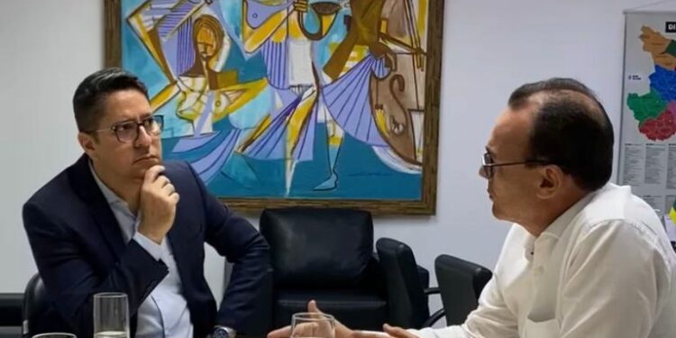 Ricardo Marques conversa com secretário de Estado da Educação sobre falta de vagas e novas escolas