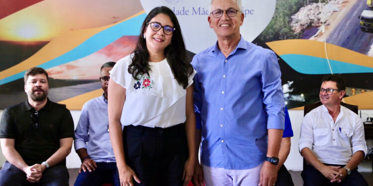 Janine Menezes toma posse como secretária de Meio Ambiente de São Cristóvão