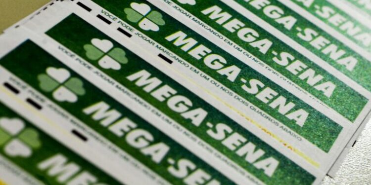 Mega-Sena acumula novamente e prêmio deve chegar a R$ 63 milhões