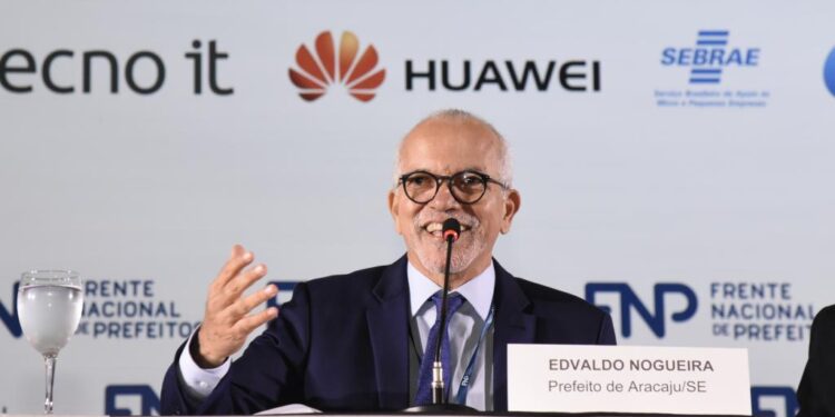 Prefeito Edvaldo abre a 84ª Reunião Geral da Frente Nacional de Prefeitos