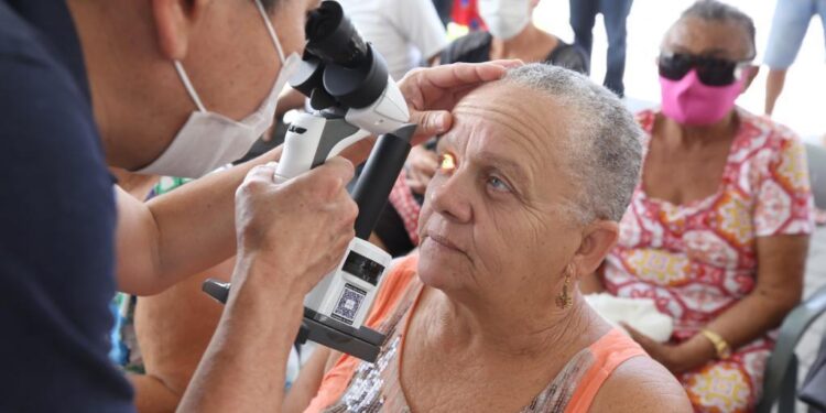 Ver a Vida: programa municipal garante saúde ocular da população aracajuana