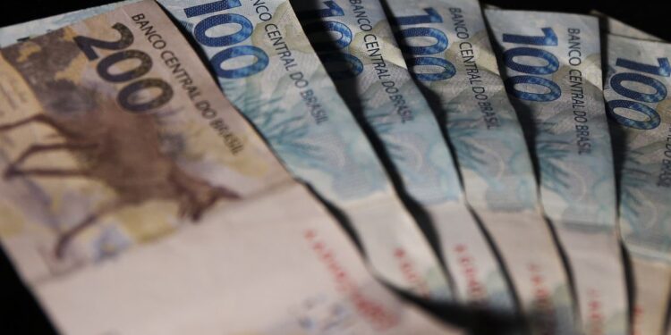 Caixa conclui pagamento de março do novo Bolsa Família