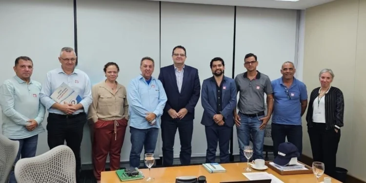 Dirigentes do SINDISAN e FNU discutem abordagens do BNDES nos estudos de viabilidade das privatizações no saneamento