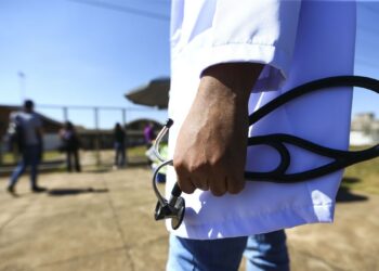 Governo relança programa Mais Médicos