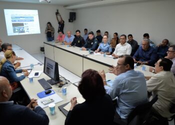 Governo de Sergipe alinha ações contra notícias falsas e violências nas escolas