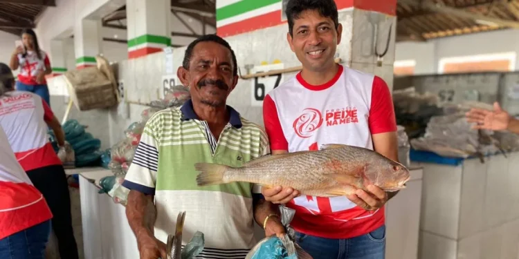 Prefeitura de Salgado garante peixe na mesa de 3 mil famílias