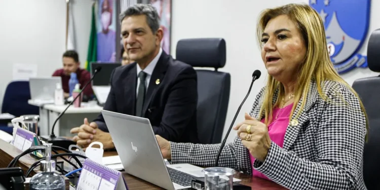 Senador Rogério Carvalho se reúne com representantes do Cofen e debate novas propostas dos profissionais da enfermagem