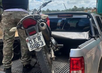 Ação integrada das polícias sergipana e alagoana recupera motocicleta furtada em Neópolis