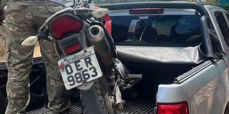 Ação integrada das polícias sergipana e alagoana recupera motocicleta furtada em Neópolis