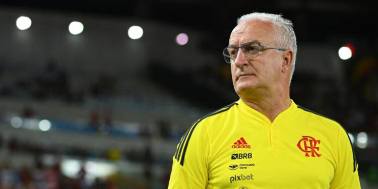 Dorival Jr, ex-Flamengo, fecha com gigante do Brasileirão