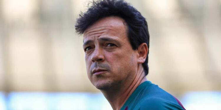 Em alta, Fernando Diniz ganha força e pode deixar o Fluminense para assumir novo projeto