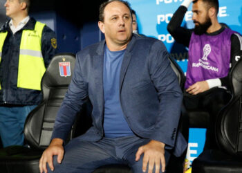 São Paulo pode demitir Rogério Ceni e tem dois badalados treinador em sua mira