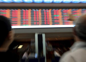 Ibovespa passa à estabilidade após virada do petróleo e de olho em dados dos EUA