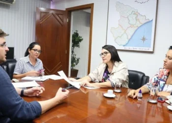 Danielle Garcia participa de fórum de políticas para as mulheres e busca recursos para projetos voltados às sergipanas