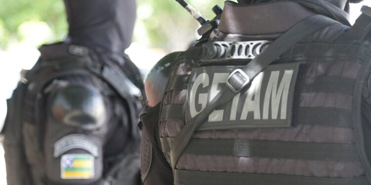 PM prende foragido da Justiça na Zona Sul da capital