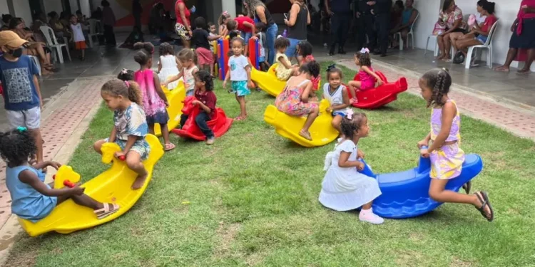 Prefeitura de Laranjeiras entrega mais uma creche à população