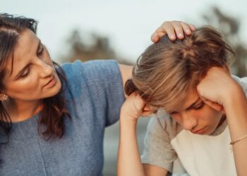 Por que os adolescentes são tão vulneráveis no uso de internet?