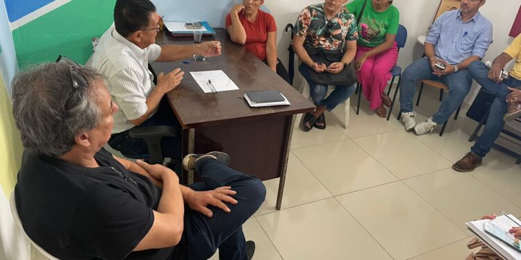 Com o projeto “Fale com o Prefeito”, Alberto Macedo ouve anseios da população da Barra dos Coqueiros