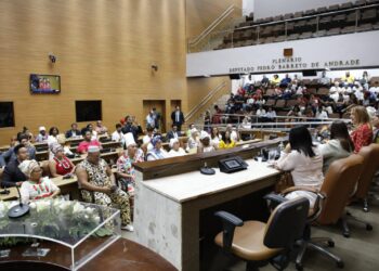 Racismo e intolerância religiosa são temas de sessão especial