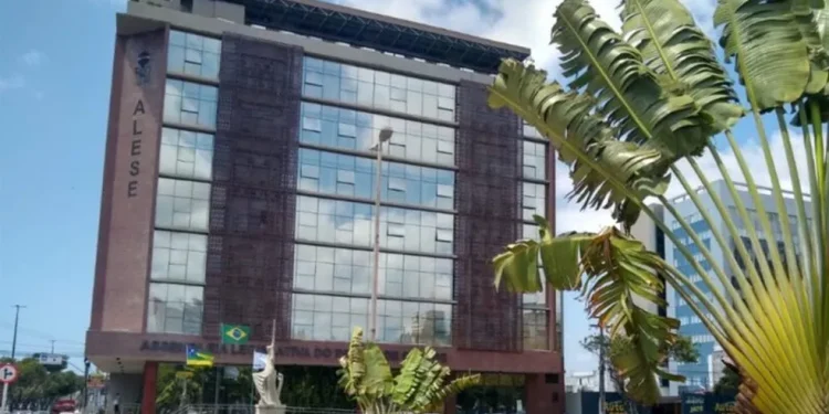 Projetos de Lei aprovados na Alese são sancionados