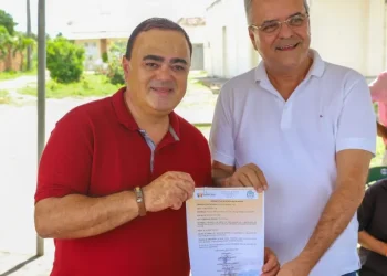 Prefeito de Simão Dias autoriza construção de praça no Povoado Coração de Maria