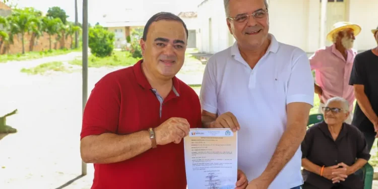 Prefeito de Simão Dias autoriza construção de praça no Povoado Coração de Maria