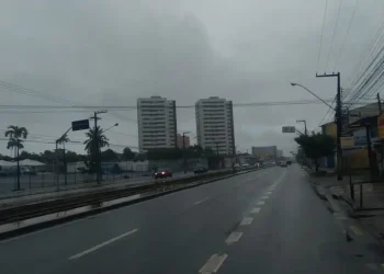 Tempo nublado e chuvas leves continuam em todo estado