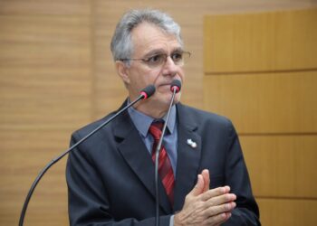 Deputado Chico do Correio afirma ser contra a privatização da Deso