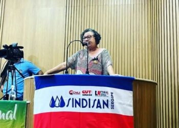 “Gestão pública é eficácia, gestão privada é falácia”, diz Professora Ângela Melo ao defender caráter público da Deso