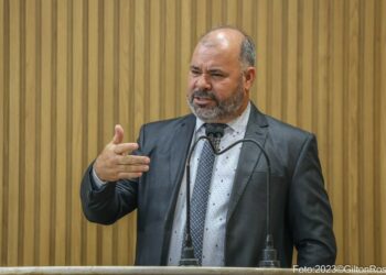 Isac faz duras críticas a Leis que são aprovadas na CMA e vetadas pelo Executivo