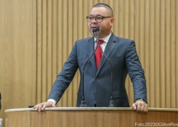 Eduardo Lima solicita reparos na região do DIA