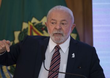 Lula destaca viés social do Banco dos Brics em posse de Dilma Rousseff
