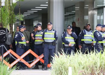 Bolsonaro depõe à PF por três horas sobre joias sauditas