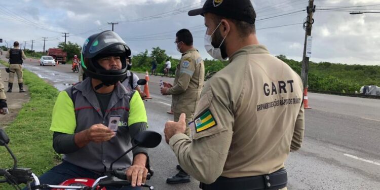 SMTT realizará blitz educativa com foco no feriado da Semana Santa