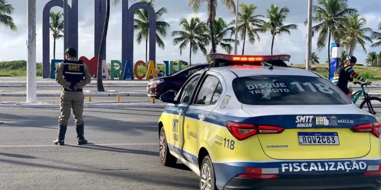 Evento esportivo altera trânsito na região da Orla da Atalaia neste domingo e será interditado das 5h às 11h