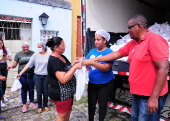 Prefeitura de São Cristóvão realiza entrega de peixes para a Semana Santa