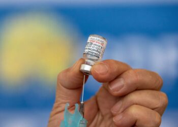 Vacinação bivalente contra covid-19 supera 9 milhões de doses