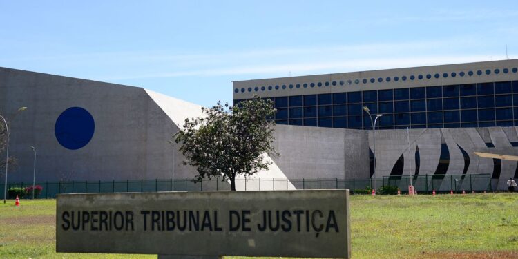 STJ mantém prisão de policiais acusados pela morte de Genivaldo Santos