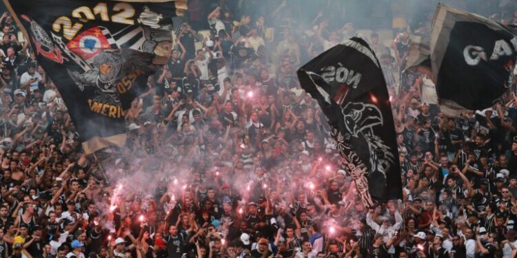 Senado aprova Lei Geral do Esporte, com punição a torcidas organizadas