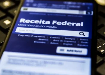 Primeiro lote de restituição do IR 2023 vai pagar R$ 7,5 bilhões, maior valor da história