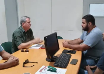 Semac e Prefeitura de Capela alinham estratégias em torno da retirada da árvore que será usada na Festa do Mastro