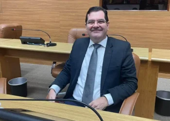 Netinho Guimarães pleiteia ao governo pavimentação asfáltica para trevo da rodovia SE-204, que liga o povoado Ladeira às cidades de Pacatuba e Japoatã