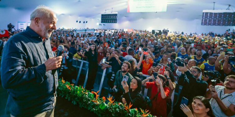 Lula: os ignorantes precisam saber que cultura não é gasto