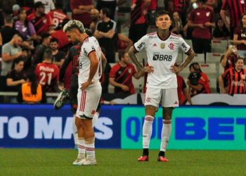 Sampaoli chuta o balde e detona jogadores do Flamengo ao vivo: “Muito estranho o que vem acontecendo”