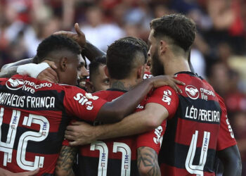 Bahia tem conversas avançadas para contratar jogador do Flamengo que ganha R$ 800 mil por mês