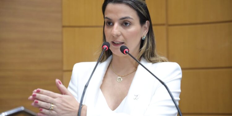 Dra. Lidiane Lucena faz avaliação do atual cenário da Saúde em Sergipe