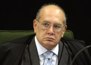 Gilmar Mendes suspende julgamento sobre revista íntima em presídios
