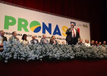 Jeferson Andrade acompanha ministro Flávio Dino durante lançamento do Pronasci